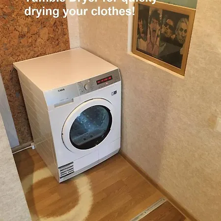 Διαμέρισμα Sunny & Spacious 2 Bedroom *
